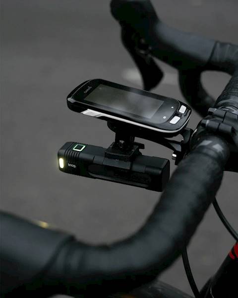 Lampa przód Knog Blinder Pro 900