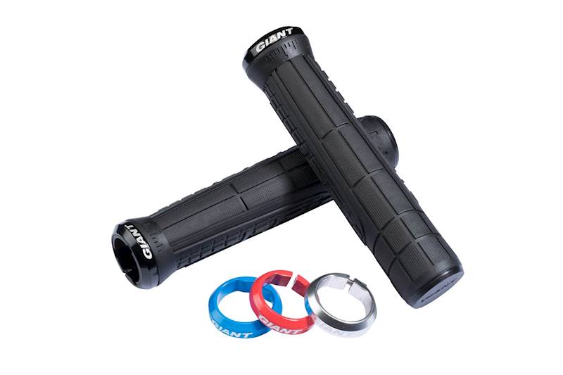 Gripy z obejmą Giant Swage black/silver