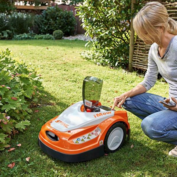 Robot koszący STIHL RMI 422.0