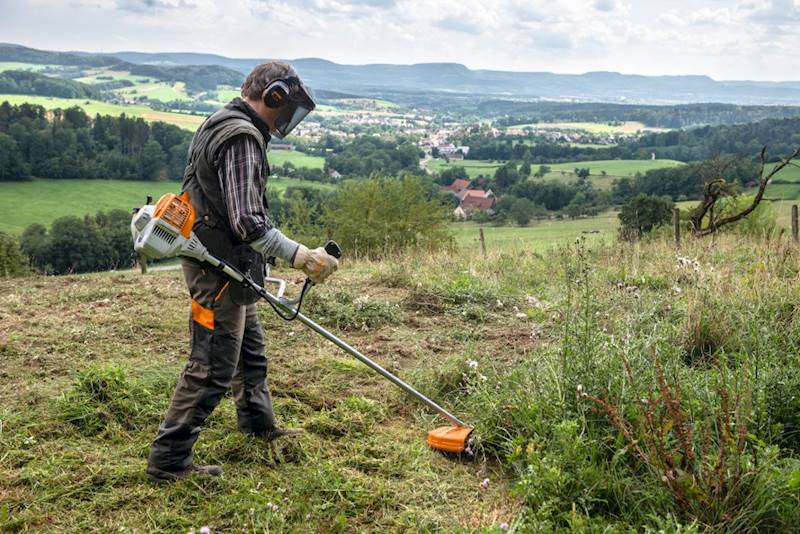 Kosa Stihl FS 235, AC C26-2, DM 250-3