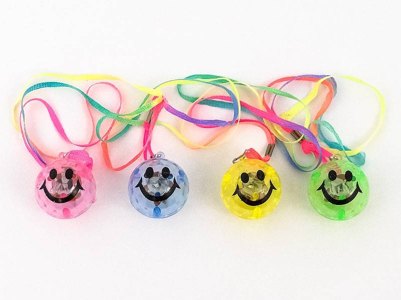 Wisiorek  buźka - 483743