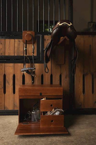 Wieszak na ogłowie drewniany