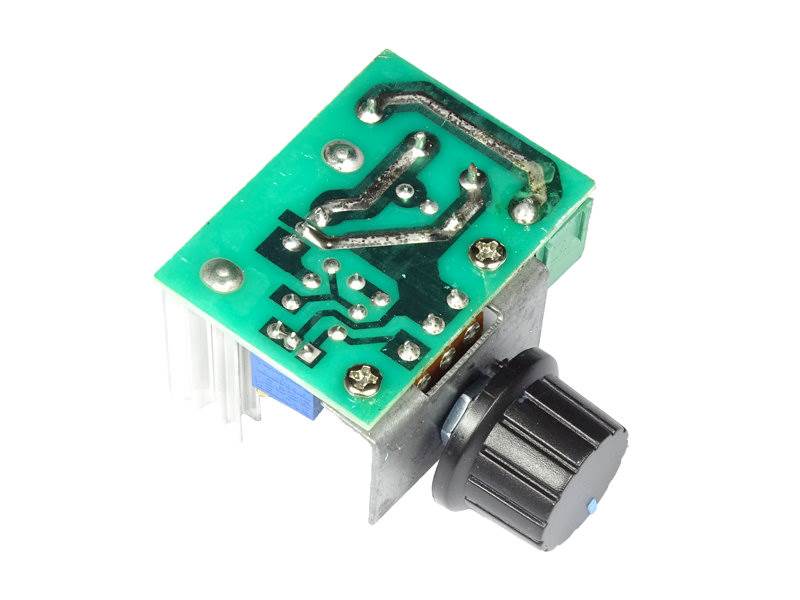 Regulator napięcia 230VAC 2000W