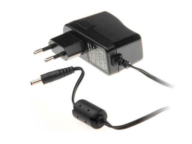 Zasilacz sieciowy Qoltec 5V | 2A | 3.5 x 1.3