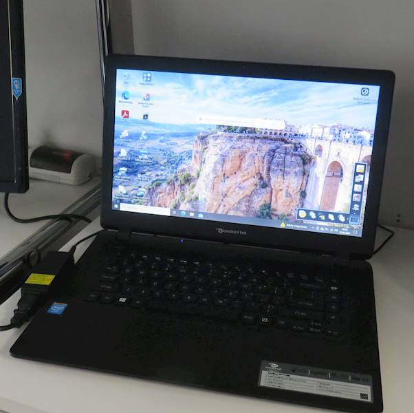 używany laptop Acer Celeron N2830/8/256SSD/W10H