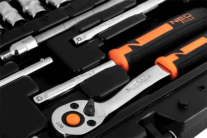 ZESTAW KLUCZY NASADOWYCH 1/4'' CRV 46 szt. 10-004 NEO