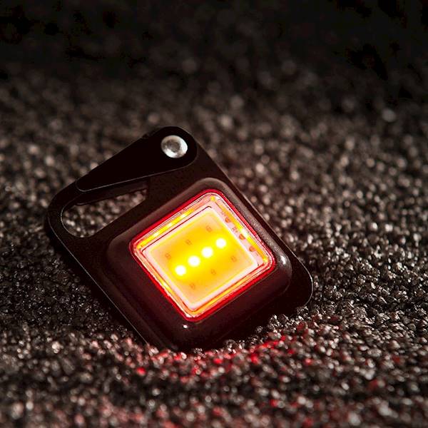 TRUEUTILITY MINI LATARKA AKUMULATOROWA LED Z KARABINKIEM, USB 47LM BUTTONLITE TU919 TRUE UTILITY