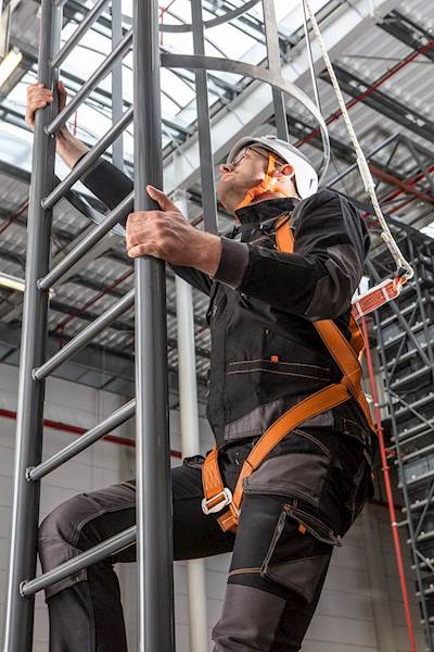 SZELKI BEZPIECZEŃSTWA DO PRACY NA WYSOKOŚCI Z LINKĄ BEZPIECZEŃSTWA BHP 97-100 NEO
