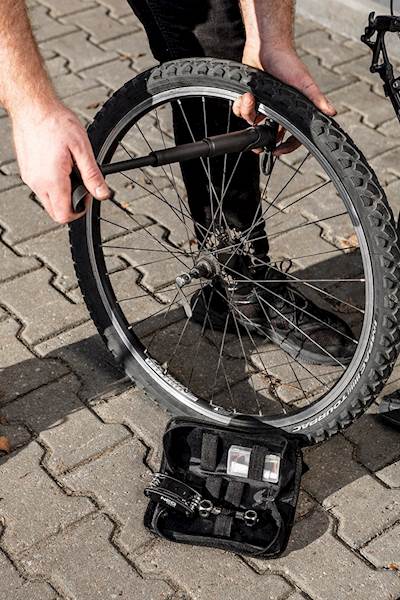 MULTITOOL ZESTAW NARZĘDZI NAPRAWCZY DO ROWERU KÓŁ, ŁATKI, ETUI 91-013 NEO
