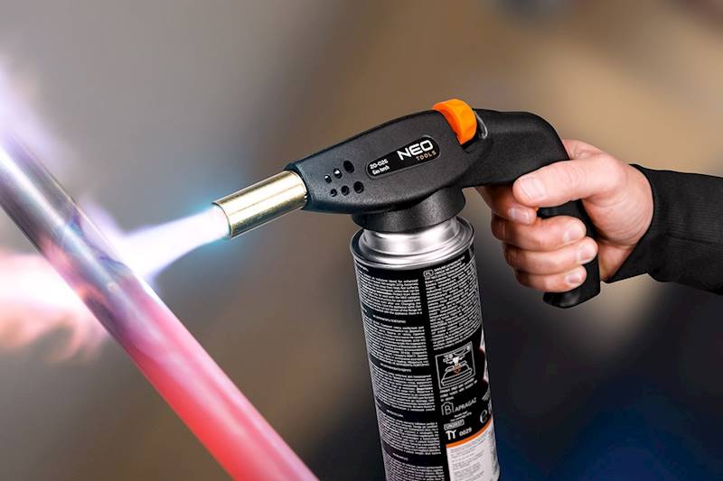 PALNIK GAZOWY 1.3KW NA KARTUSZE, GAZ Z GWINTEM DO LUTOWANIA 20-026 NEO TOOLS