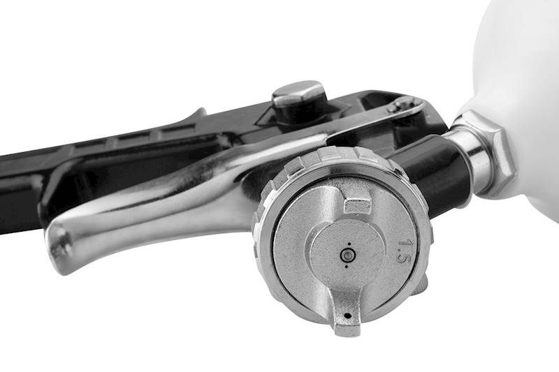 PISTOLET LAKIERNICZY ZBIORNIK GÓRNY 0.6L DYSZA 1,5 14-702 NEO