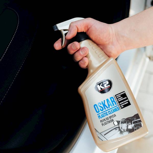 PŁYN DO CZYSZCZENIA PLASTIKÓW WNĘTRZA OSKAR 770 ML K217M K2