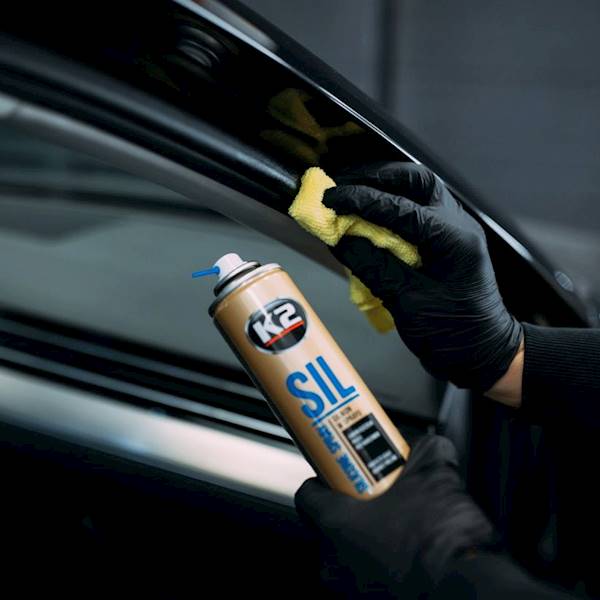 SILIKON W SPRAYU DO USZCZELEK SAMOCHODOWYCH 300 ML K2 SIL K633