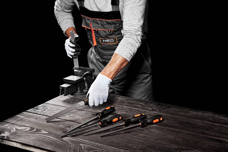 ZESTAW PILNIKÓW DO METALU, ZDZIERAKI 200MM KPL. 5SZT. 37-610 NEO TOOLS