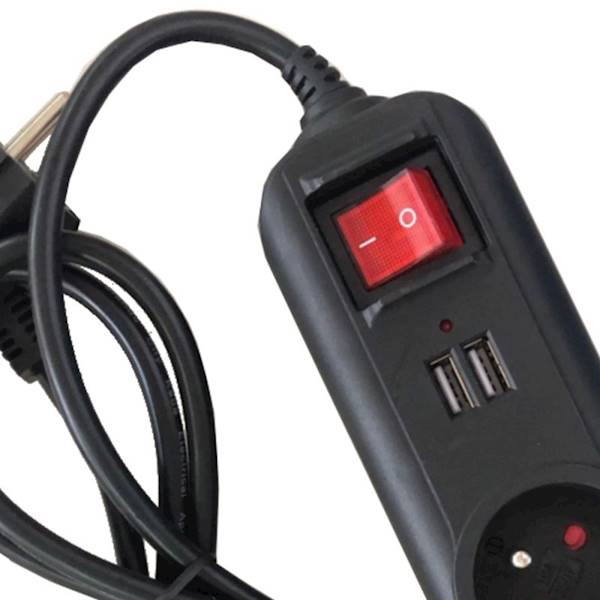 PRZEDŁUŻACZ LISTWA ZASILAJĄCA Z 3 GNIAZDAMI I 2 PORTAMI USB 1,5M KD4031