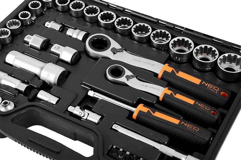 ZESTAW NARZĘDZIOWY KLUCZY NASADOWYCH PRZELOTOWYCH  1/4'',3/8" 46EL. CrV 10-019 NEO TOOLS