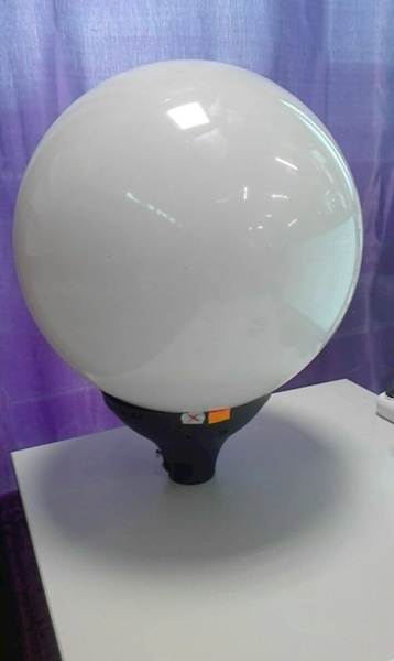 Lampa słupowa kula biała duża