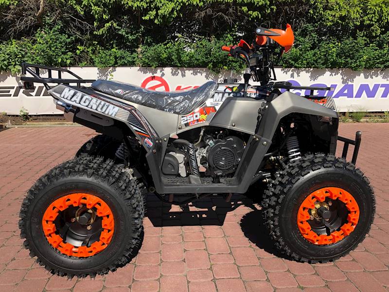 QUAD APOLLO MAGNUM 10" 250CC 1+1