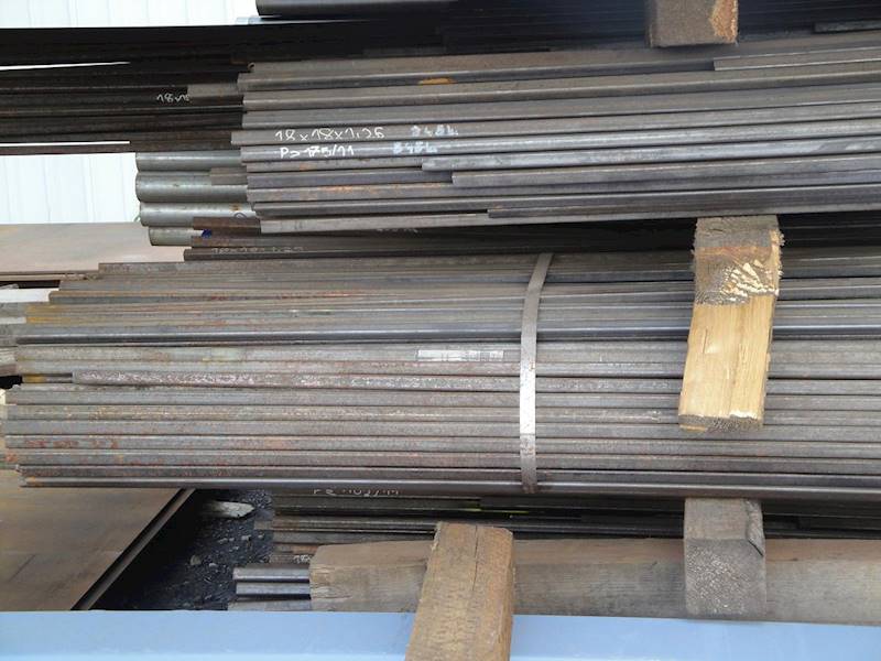Kształtownik zamknięty  20x 20x 2   1 S235JRH