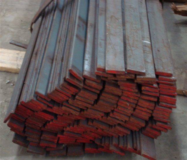 Płaskownik  40x 3   1 S235JR   6m               
