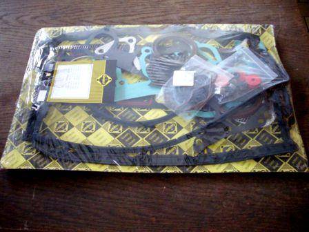 kompletny zestaw uszczelek silnika FORD ESCORT / FIESTA / MONDEO II 1,8D / 1,8TD