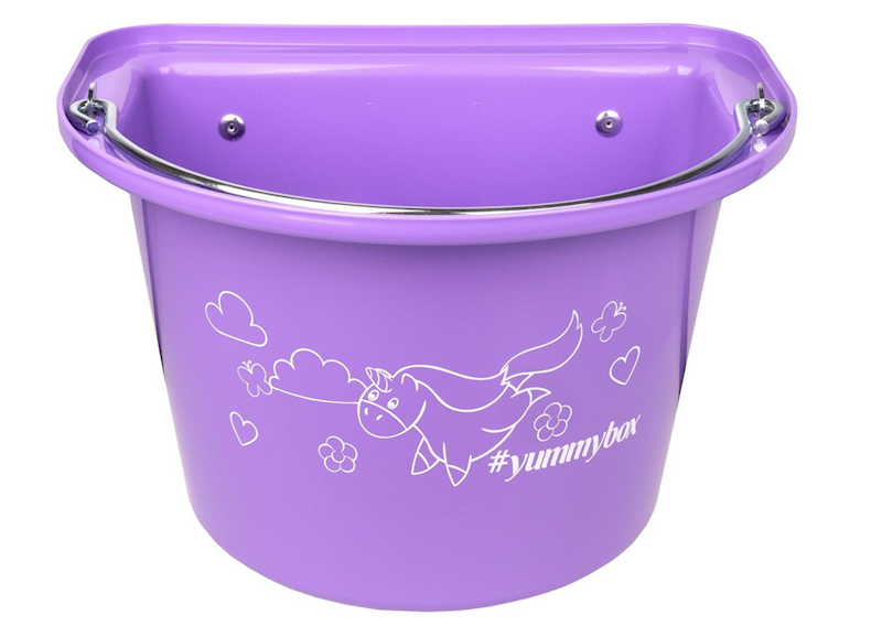 Żłób na paszę z zawiesiem i pałąkiem Yummy 12l lawendowy 