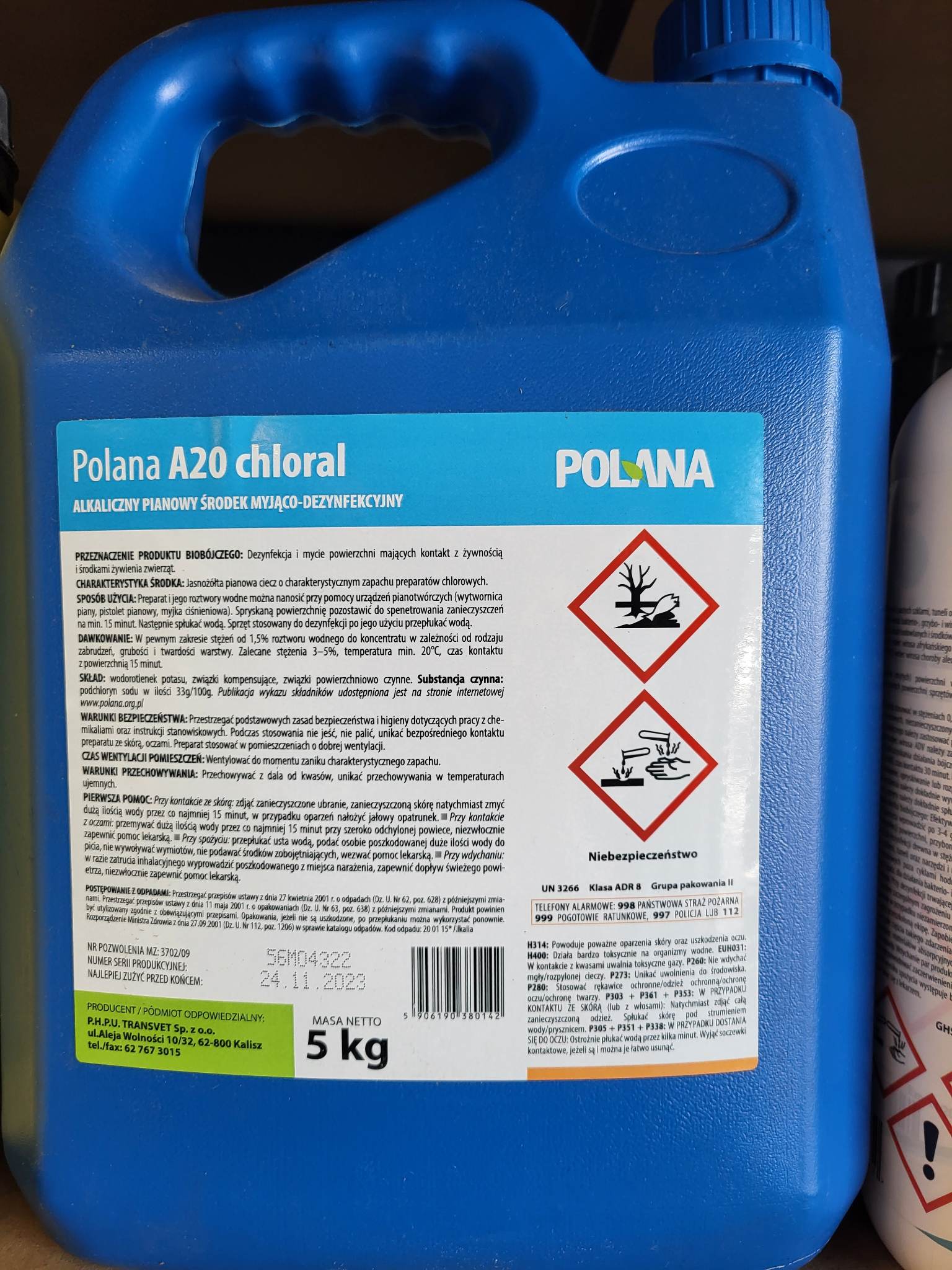 POLANA A20 chloral - alkaliczny pianowy środek myjąco-dezynfekujący 