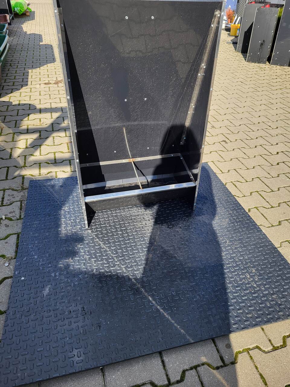 Mata antypoślizgowa pod paśnik