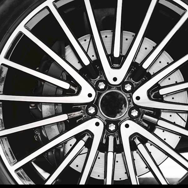 L346CA CALIPER CZARNY