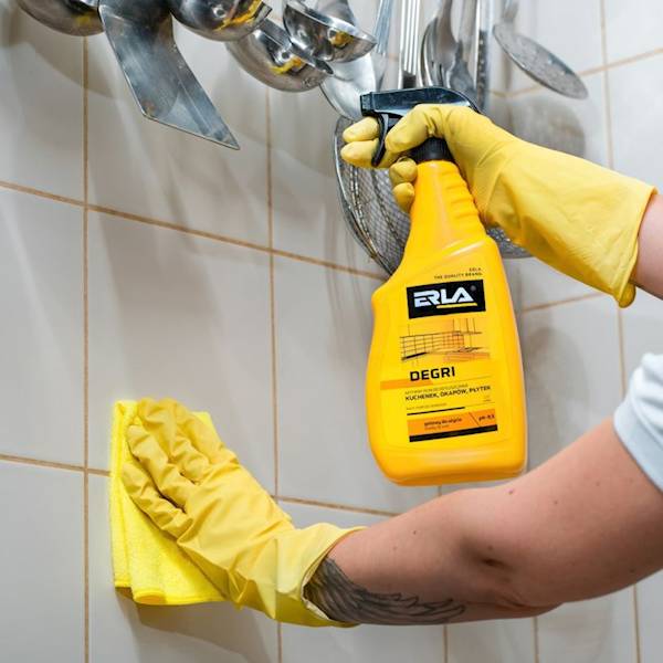 R1031 ERLA DEGRI 750ml odtłuszczacz kuchenny