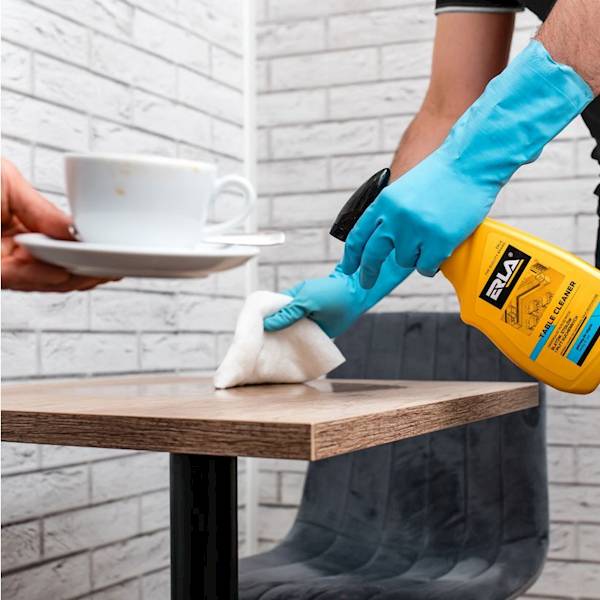 R1071 ERLA TABLE CLEANER 750ml