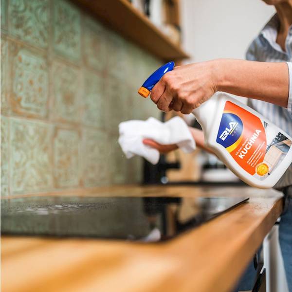RH120 ERLA HOME KUCHNIA 750ml. odtłuszczacz do różnych powierzchni