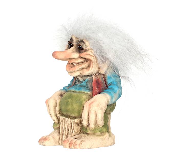 Ny Form Troll 29,0cm troll siedzący na pniu