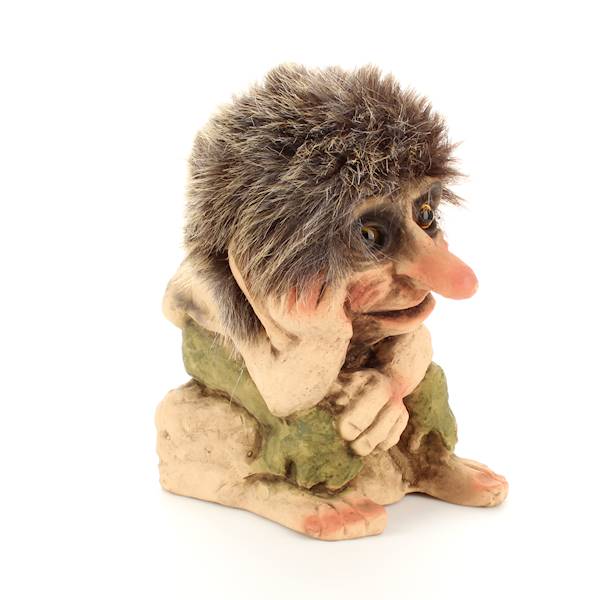 Ny Form Troll 16,0cm troll w zadumie