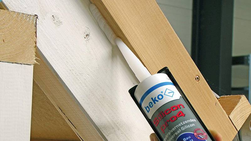 SILICO PRO4 UNIVERSAL 310ml POPIELATY JASNY