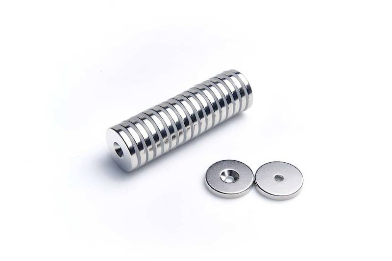 Magnes Neodymowy Pierścieniowy  20x(7,5×3,5)x3 N38