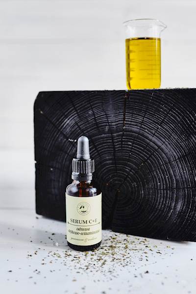 SERUM  C + E  odnowa olejkowo - witaminowa geranium&szałwia