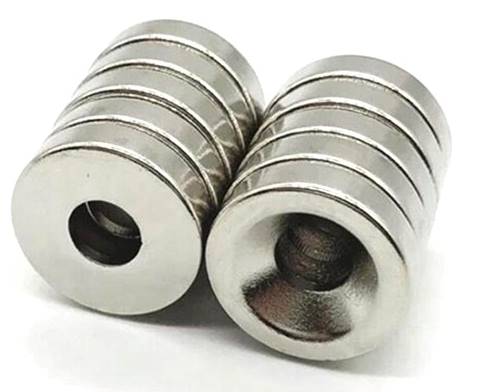 Magnes 10x3mm otwór 7/3,5mm