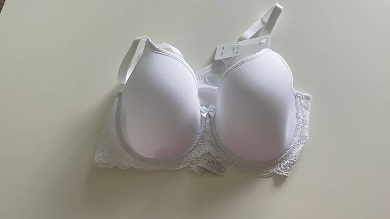 vova54124 • rozmiar : 85G • kolor: biały