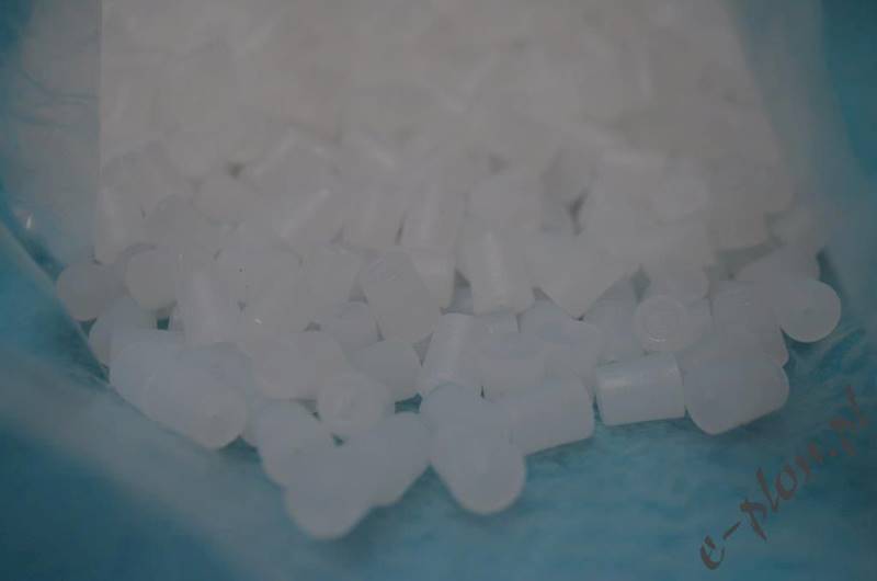 Odstępniki plastikowe 1 kg