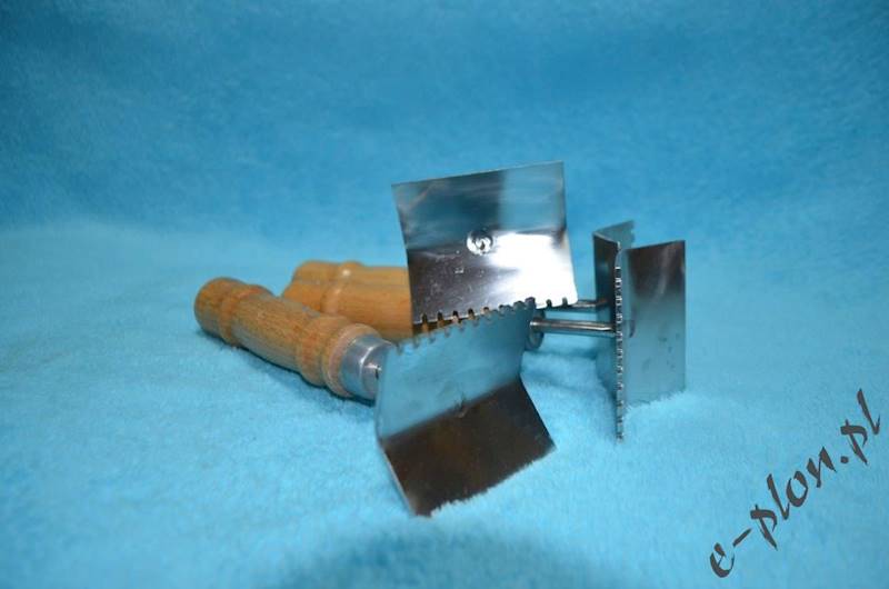 Skrobak nierdzewny do krat metalowych