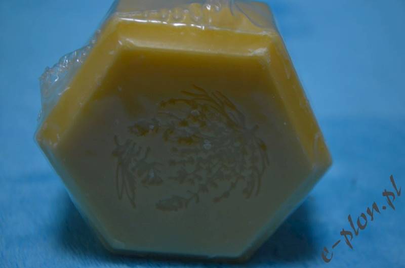 Mydło miodowe z pyłkiem 100g  / FR02 /
