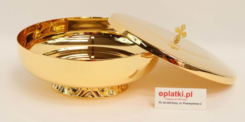Puszka ( patena)  z pokrywą  624