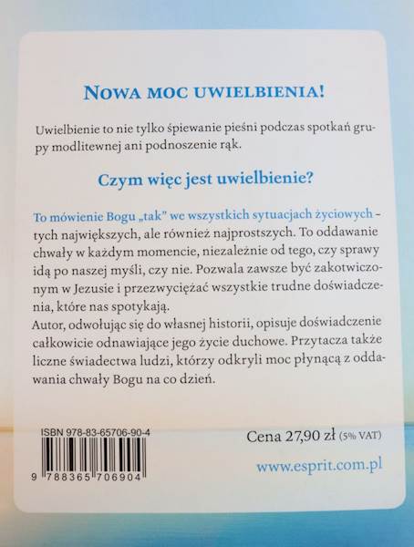 Wielbię więc żyję  EST