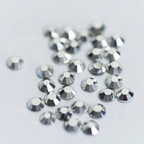 Kryształki Chrome rozmiar 5- 50szt. Julia Nessa