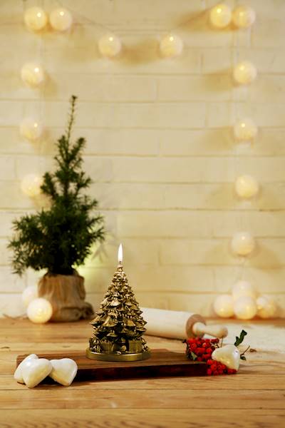 Świeca Candle Christmas Tree With Gifts Class Gold