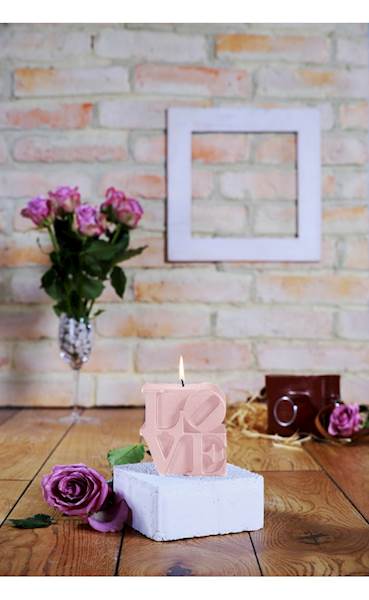 Świeca Candle Love Sign Light Pink