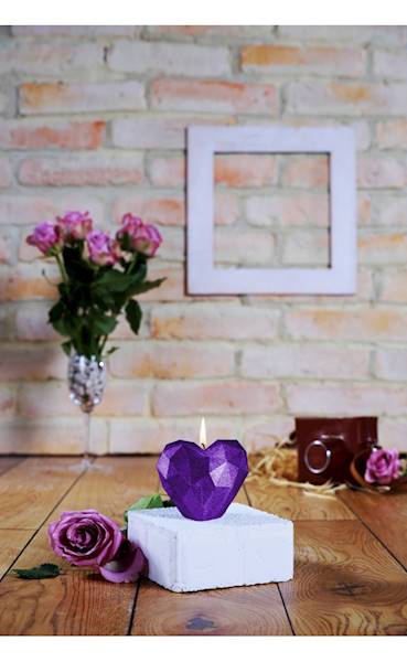 Świeca Candle Heart Low-Poly Violet Metallic