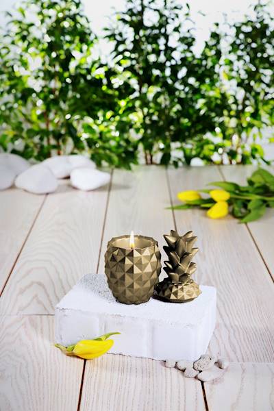 Świeca Candle Concrete Pineapple Latte V