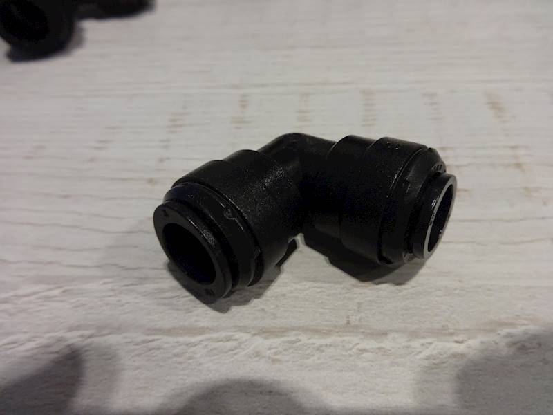 ZŁĄCZKA KOLANO  5mm DMfit  AEU0505M
